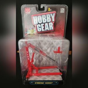 New Hobby Gear 2008 1:24 Scale Engine Hoist